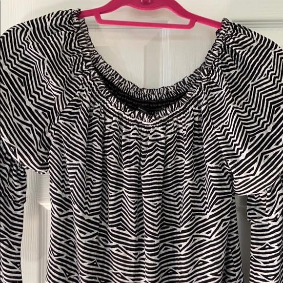 Zebra print off the shoulder top - Picture 2 of 3